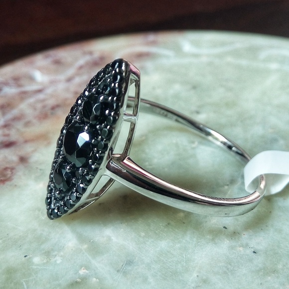 Thai Black Spinel Ring - Picture 2 of 4